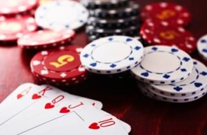Tại sao cần phải đọc bài poker?
