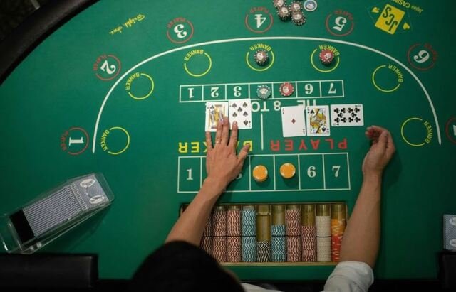 Thế bài baccarat là gì?